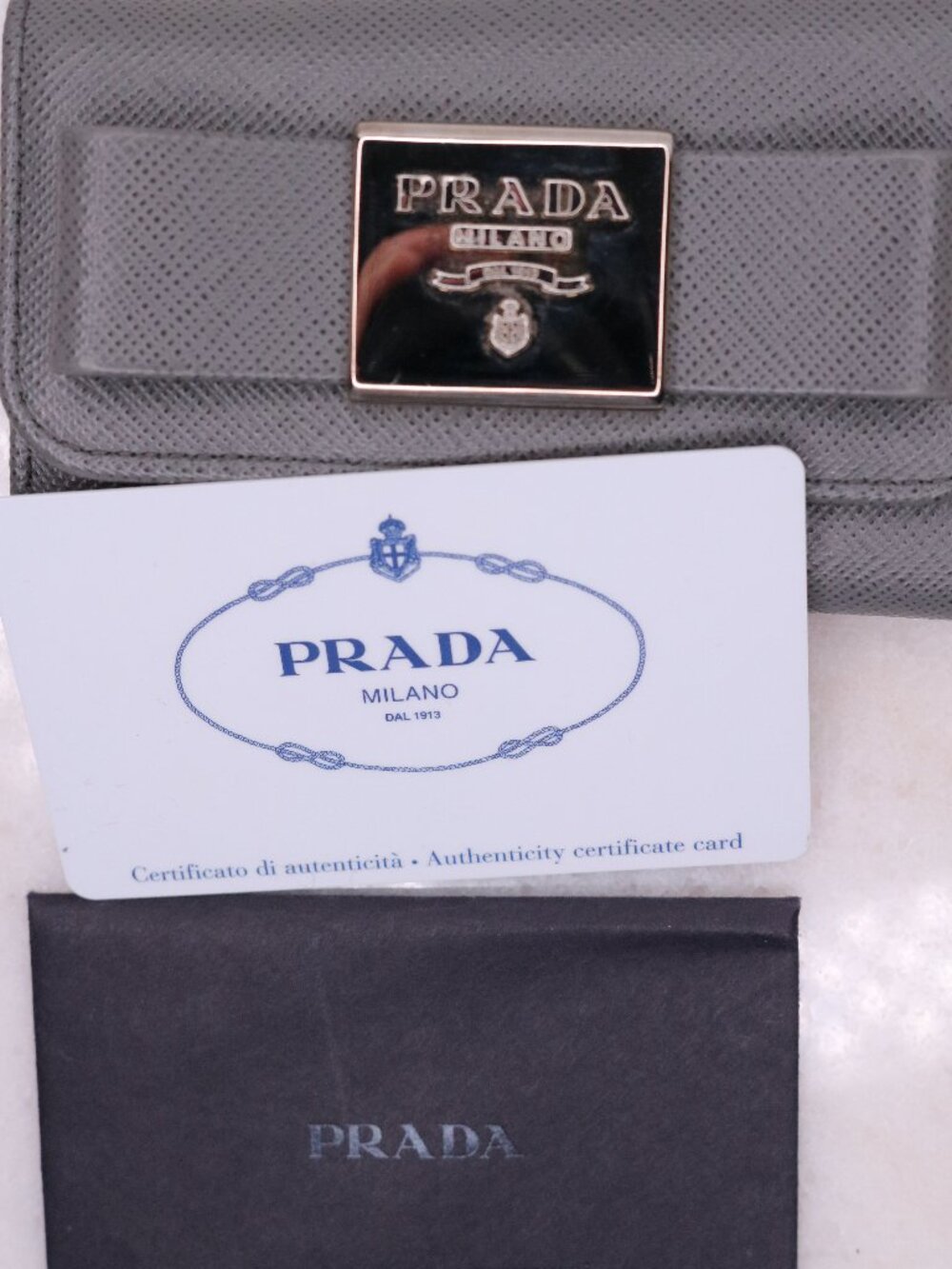 PRADA Gray Saffiano Leather Bow 6 Key Holder Wallet - Complete Presentation Set